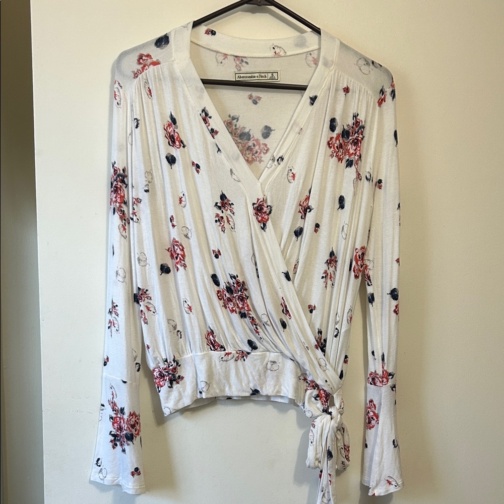 Abercrombie and fitch top